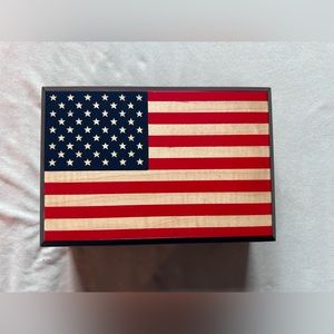 Bombay Vintage 1996 Wooden Musical Jewelry Box “God Bless America“ American Flag